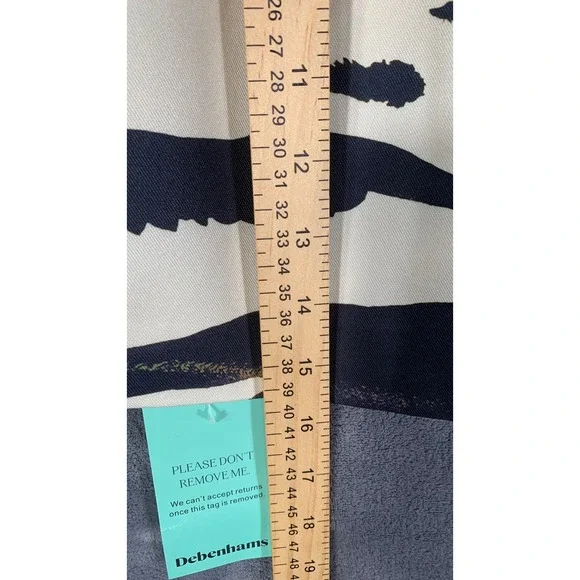 Nasty Gal Tiger Tailored Double Belted Mini Skirt Cream Navy Animal Print US 8 - Picture 8 of 11